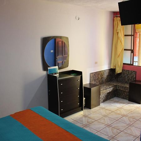 Hotel Guaranducha Inn Campeche Rom bilde