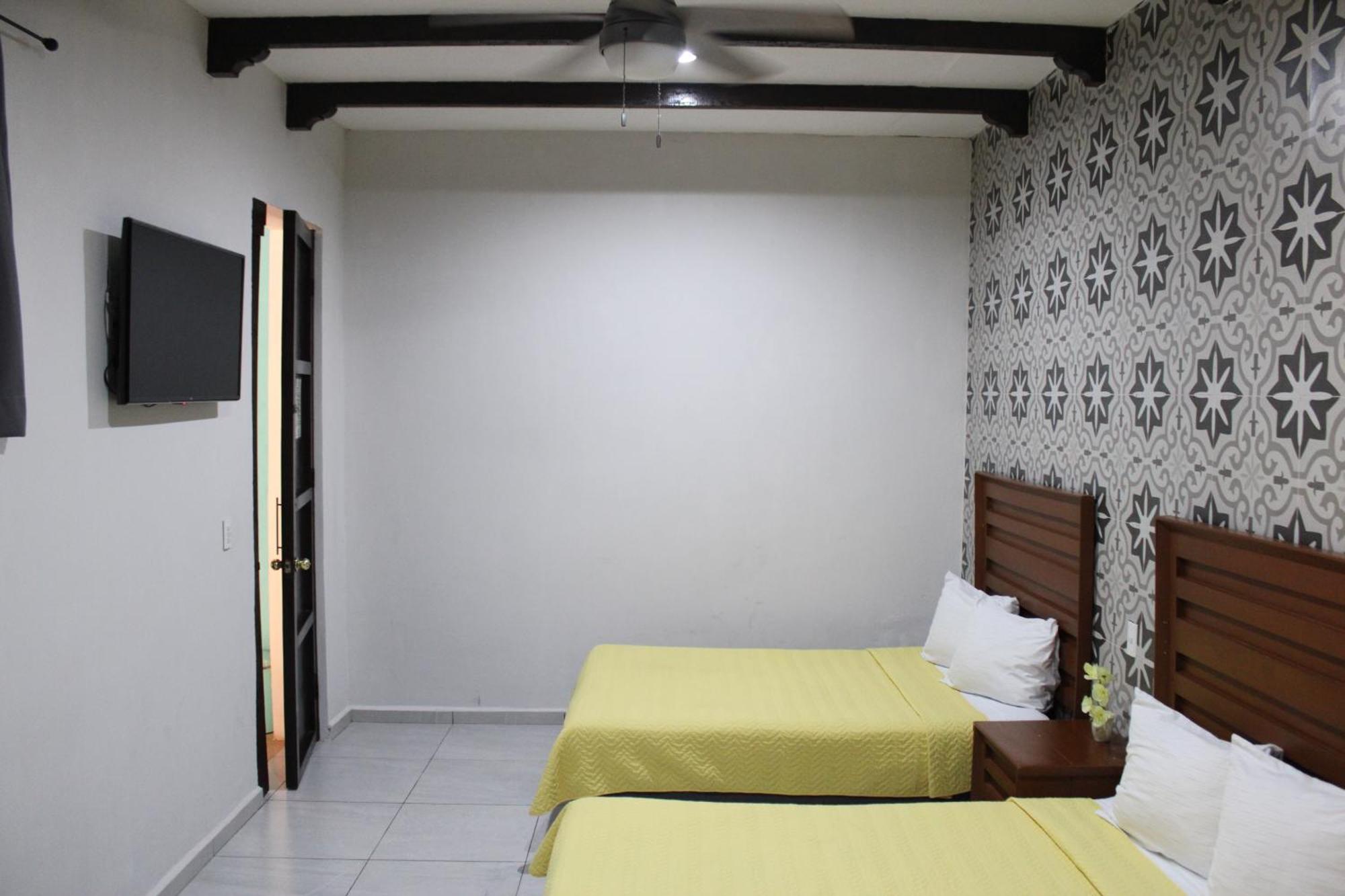 Hotel Guaranducha Inn Campeche Rom bilde